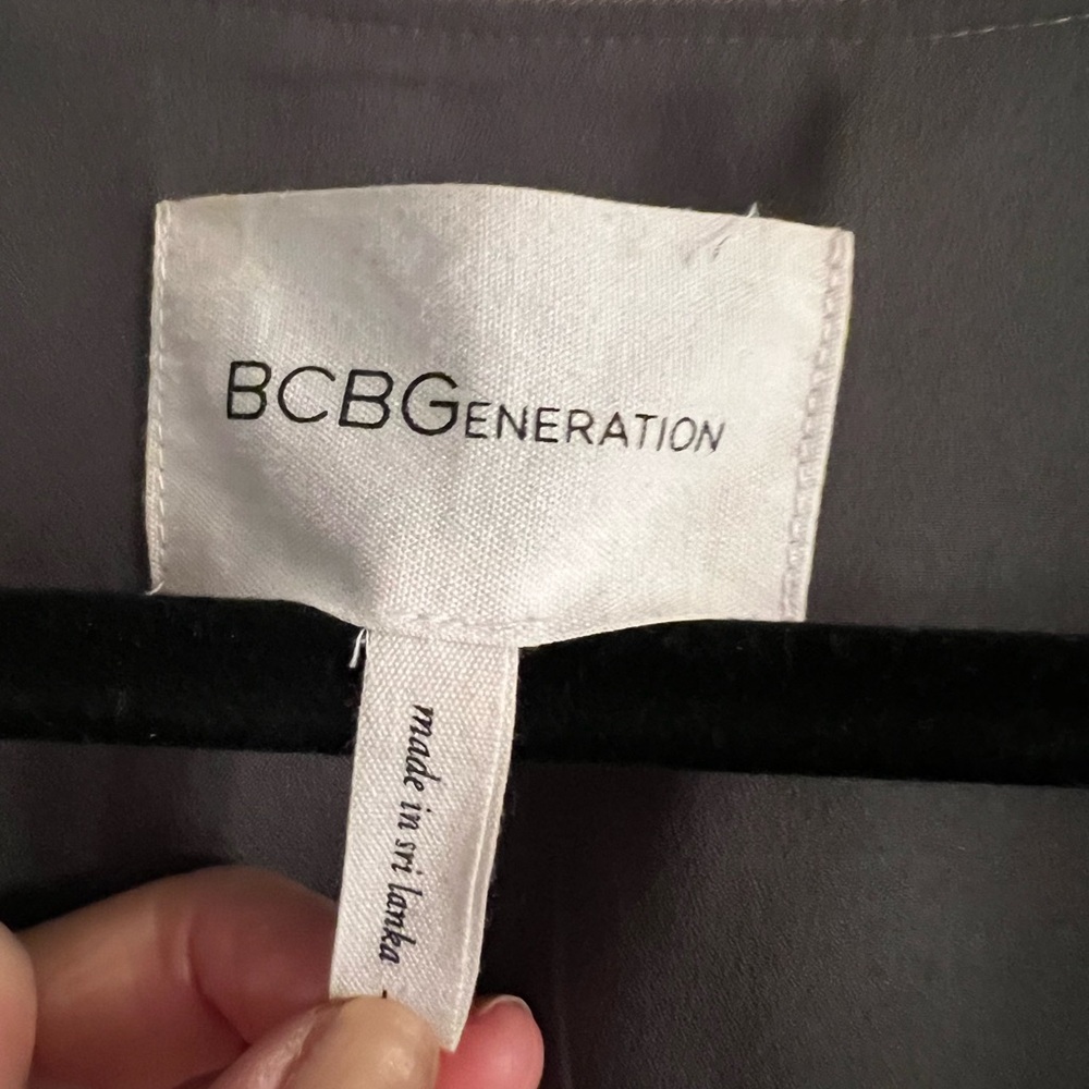 Bcbgeneration Kaki Jacket. Flounce Bottom Very Cu… - image 3